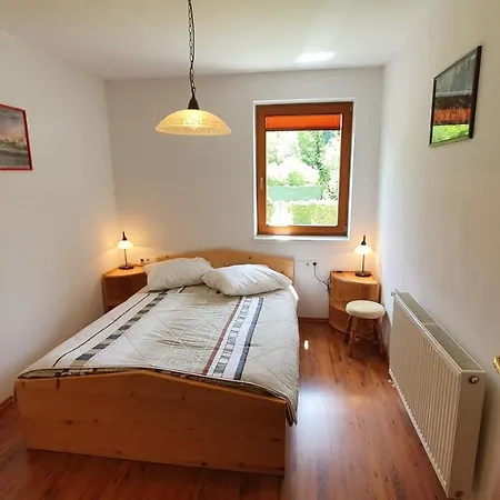 Apartma Majda *