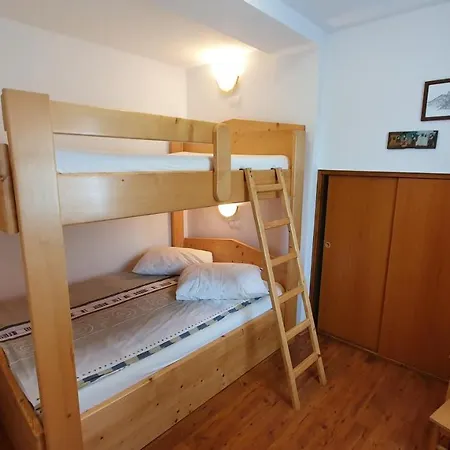 Apartma Majda アパート クランスカゴーラ