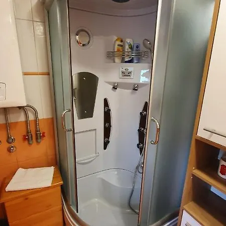 アパート Apartma Majda *