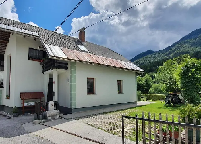 Apartma Majda شقة كْرانْيِسكا غورا